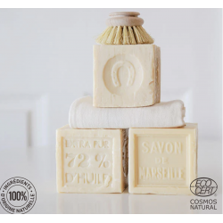 SAVONS MARSEILLE VEGETALE